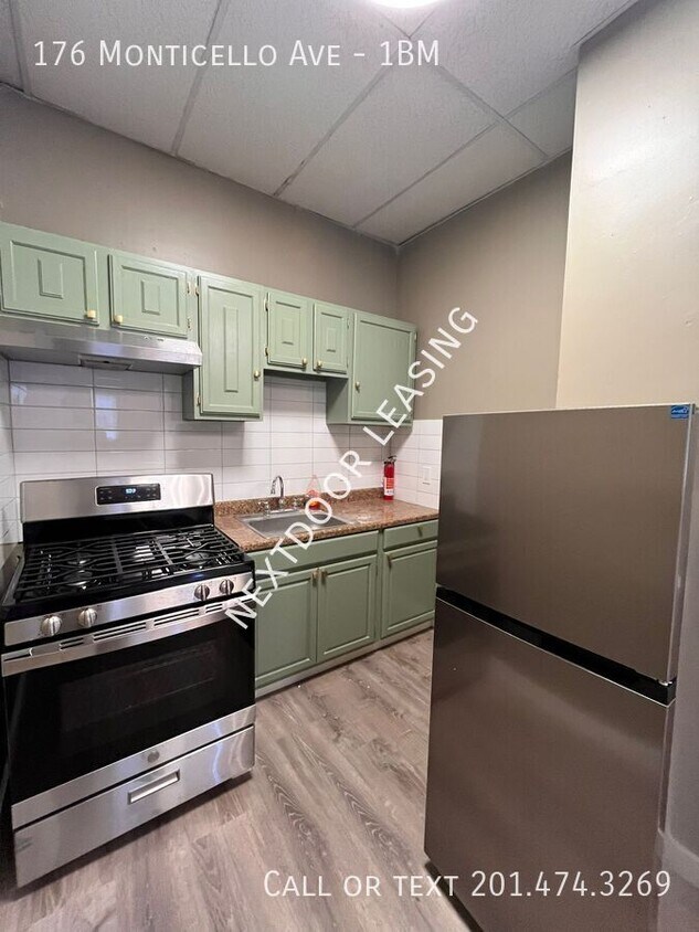 Foto principal - 176 Monticello Ave