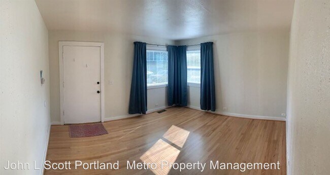 Building Photo - 8015-8019 N Dwight Ave