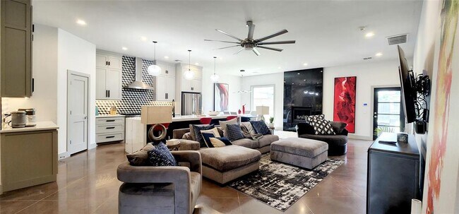 Foto del edificio - 16745 Little Leaf Ln