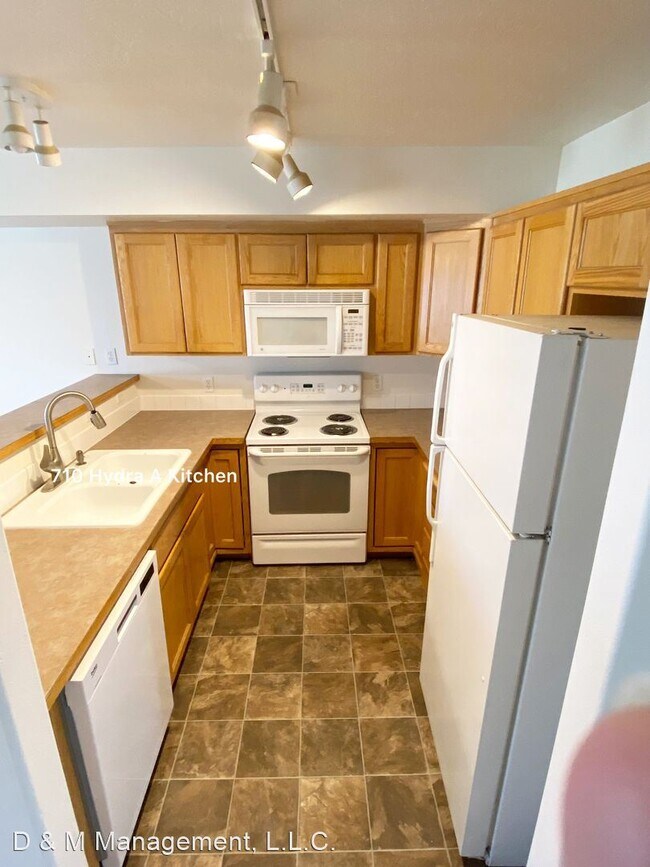 Building Photo - 3 br, 2.5 bath House - 710 Hydra Place Unit A
