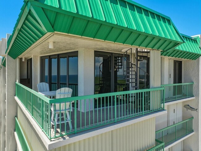 Building Photo - 9900 S Ocean Dr