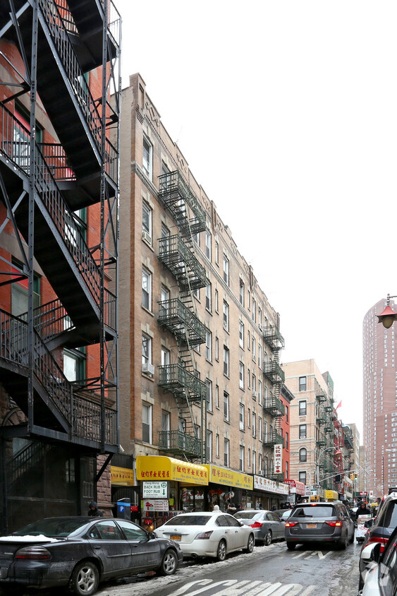 Building Photo - 80-84 Bayard St