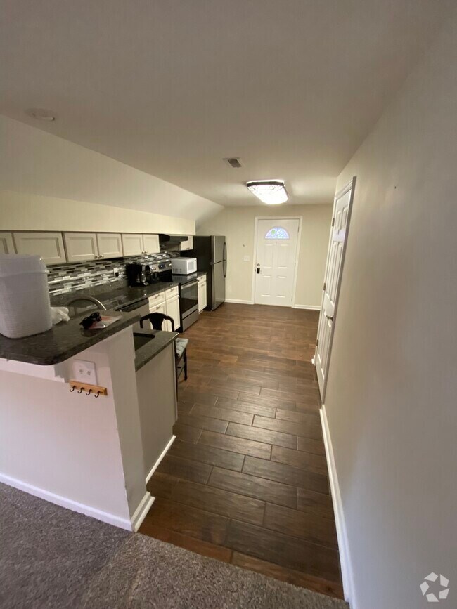 Downtown Bel Air Apartments for Rent with Hardwood Floors - Bel Air, MD