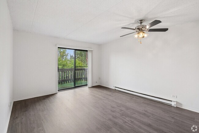 Building Photo - 1820 N Delany Rd