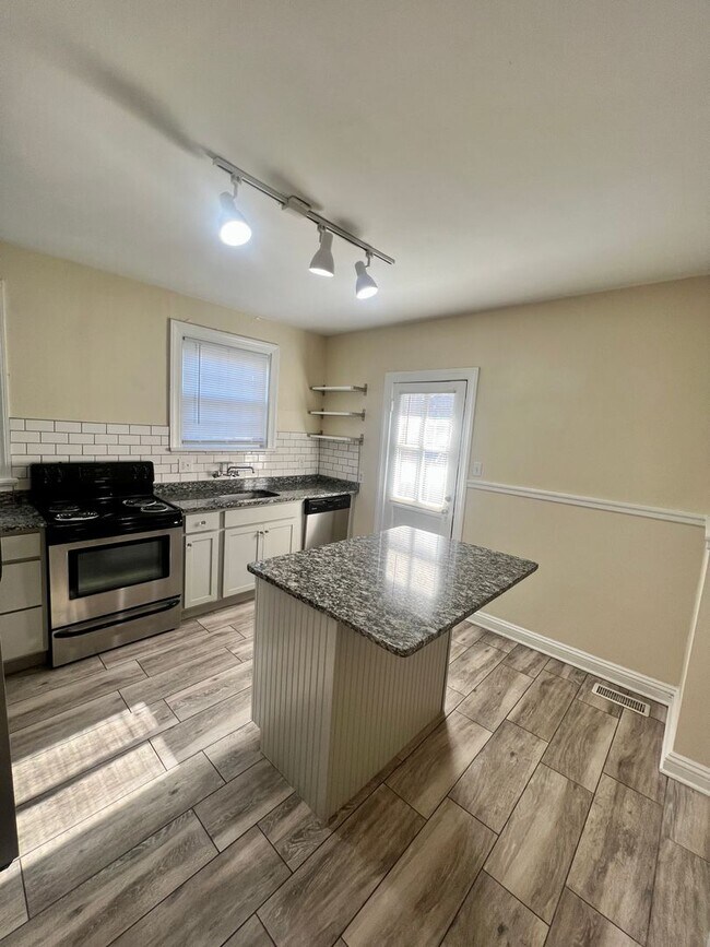 Foto del edificio - 4505 W Grace St