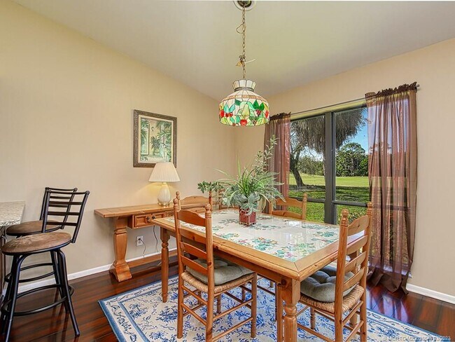 Building Photo - 2645 SW Egret Pond Cir