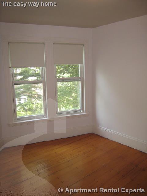 Building Photo - 246 Beacon St