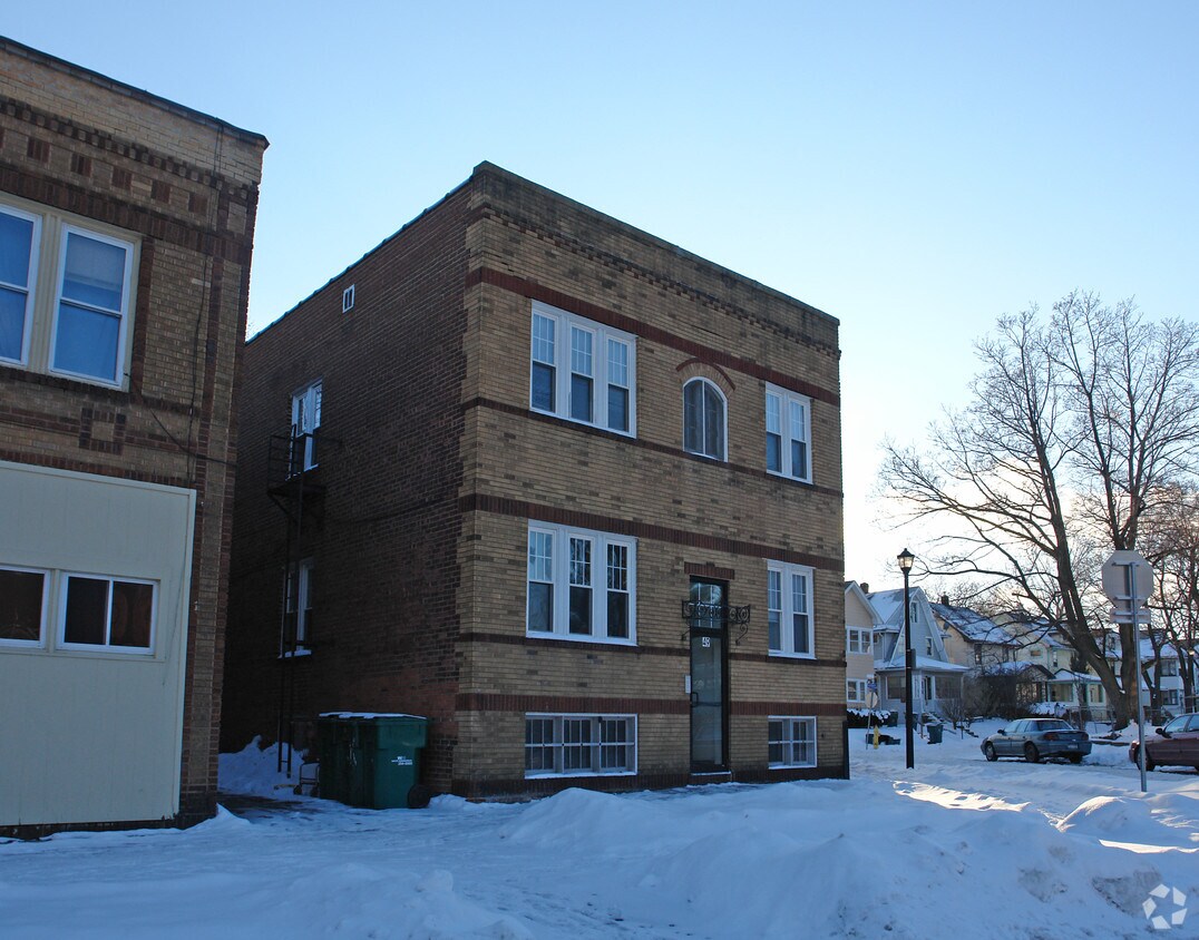 Building Photo - 49 Pullman Ave