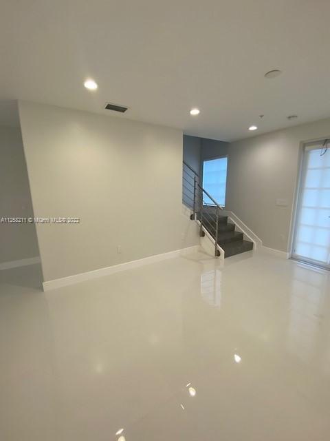 Building Photo - 426 SW 147th Ave  5013 Pembroke Pines Fl 3...