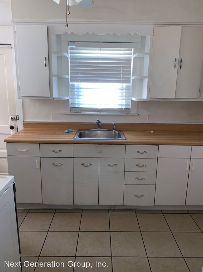 Foto del edificio - 3 br, 1 bath House - 534 Chestnut Street