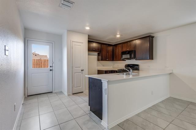 Foto del edificio - 3612 Kinglet Ct