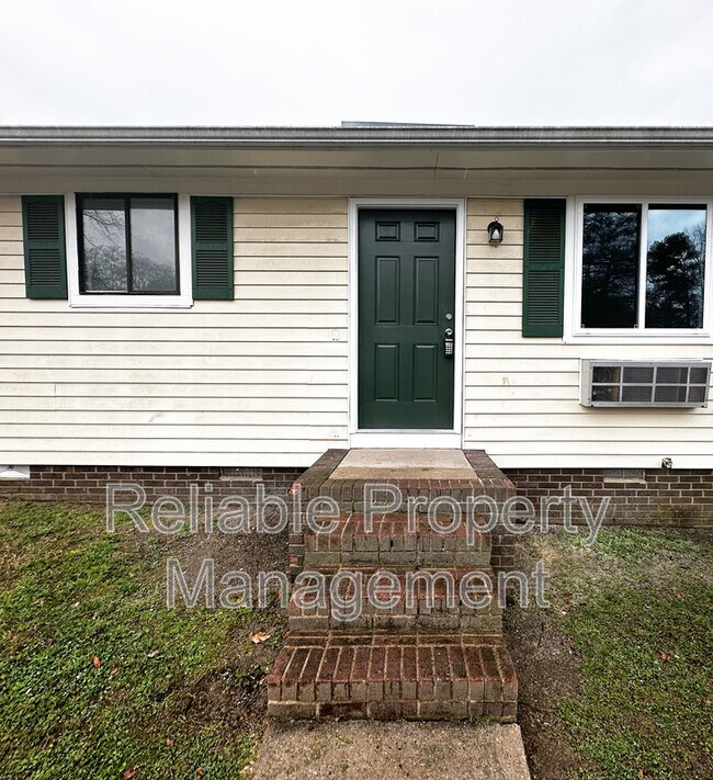 Building Photo - 430 S Smith St