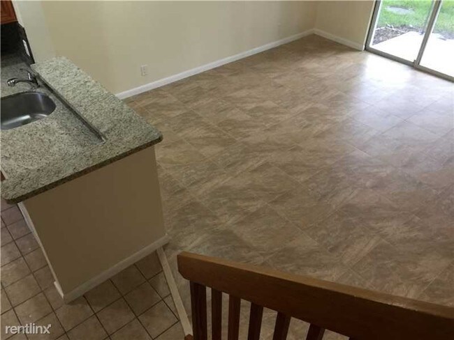 Foto del edificio - 7039 Woodmont Way