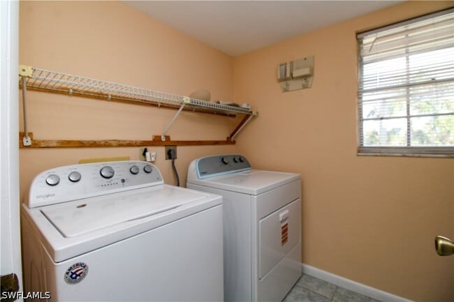 Building Photo - 4300 Gulfstream Dr