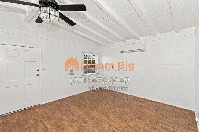 Foto del edificio - 10396 Wagner Way