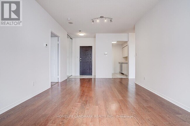 Building Photo - PH109-PH135 EMPRESS Ave