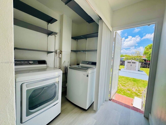 Foto del edificio - 115 W 37th St