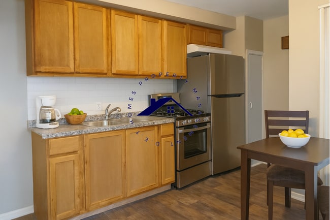 Building Photo - 3050-3058 Gloria Street-3058