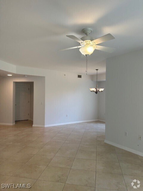 Building Photo - 1365 Henley St