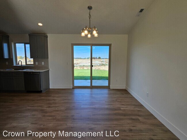 Building Photo - 3 br, 2 bath House - 10401 Silverbright Dr