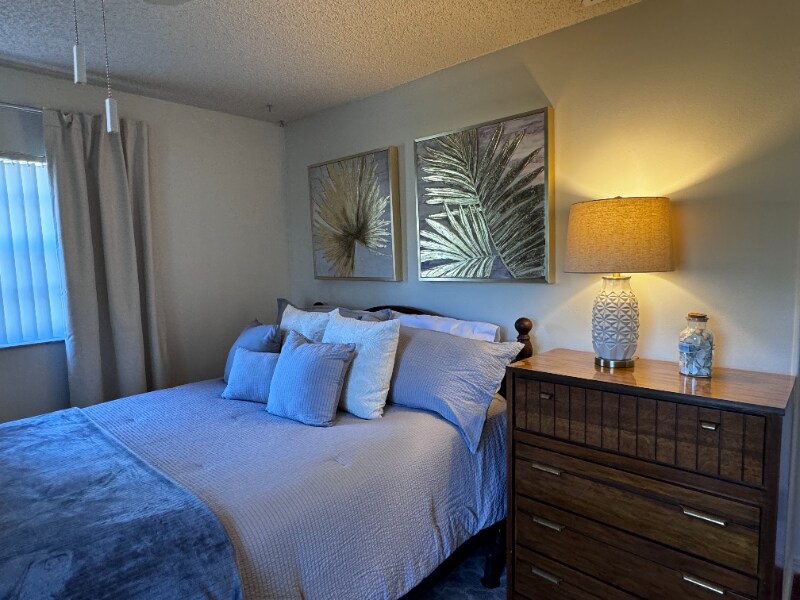 Foto principal - 805 Sylvia Dr