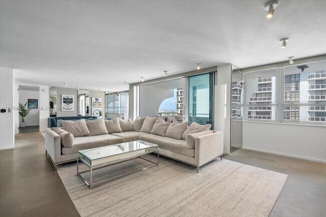 Foto del edificio - 11 Island Ave