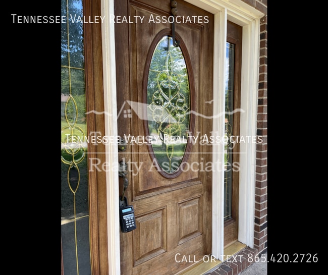Photo - 7629 Crestland Rd House