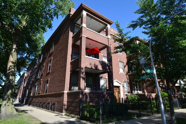 Building Photo - 3767 N Lakewood Ave