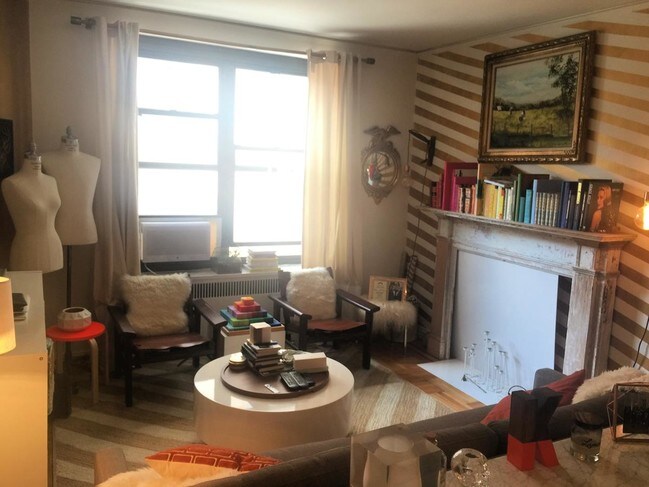 Foto del edificio - 3111 Broadway
