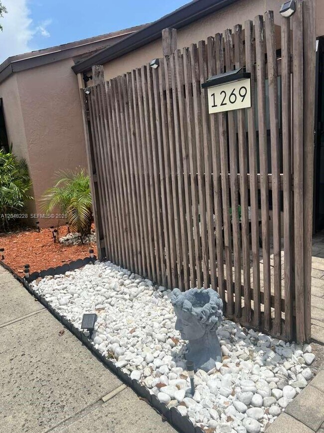Foto del edificio - 1269 NW 123rd Ave