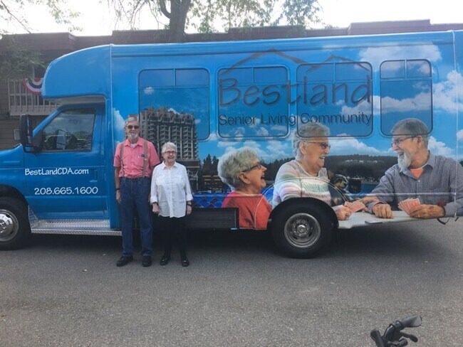 Transporte programado - Bestland Senior Living All-Inclusive