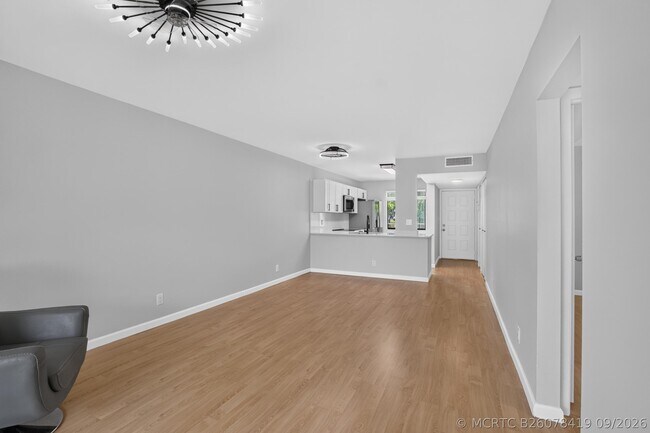 Foto del edificio - 6795 Huntington Ln