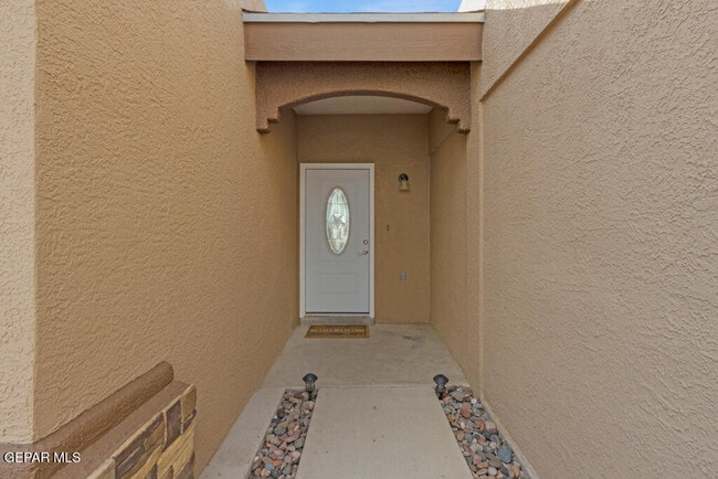 Building Photo - 6233 Patria St