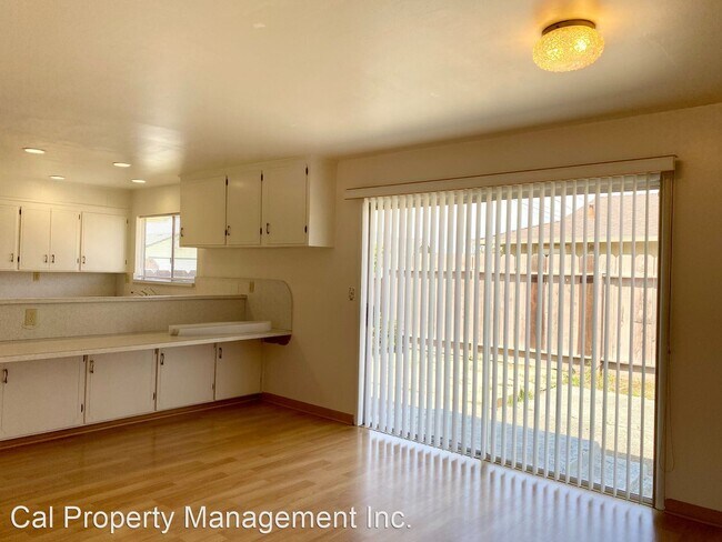 Foto del edificio - 3 br, 2 bath House - 34 Third Street