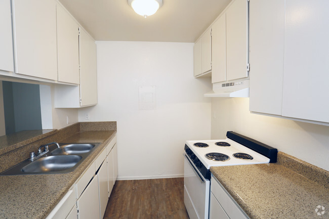 1 BR Junior, 1 BA-Kitchen - Casa Royale Apartments