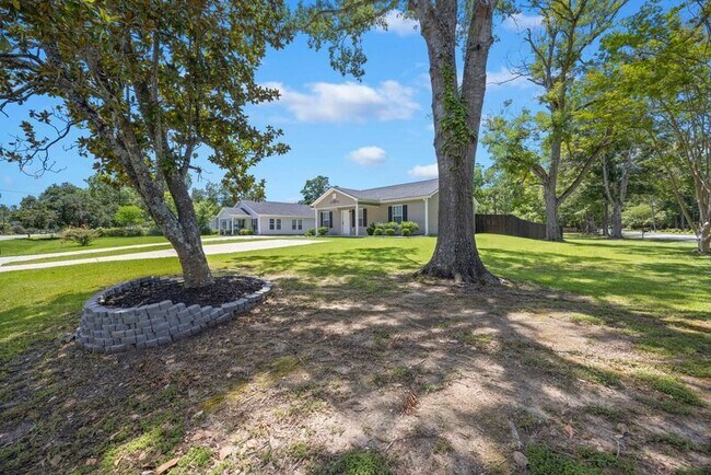 Foto del edificio - 2066 Central Ave