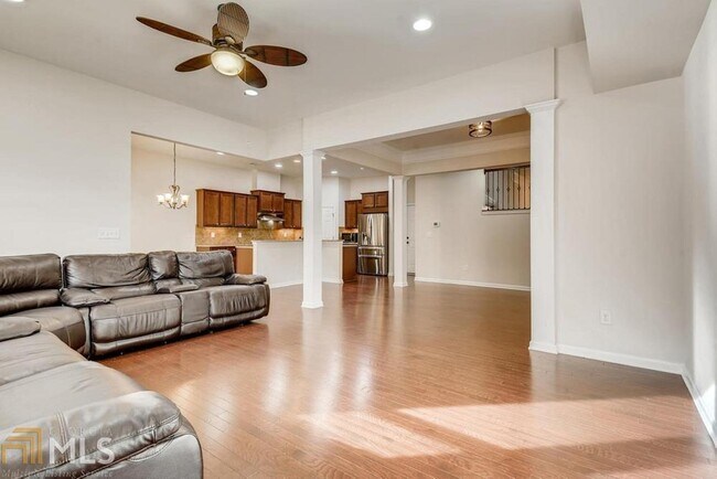 Foto del edificio - 2456 Norwood Dr SE