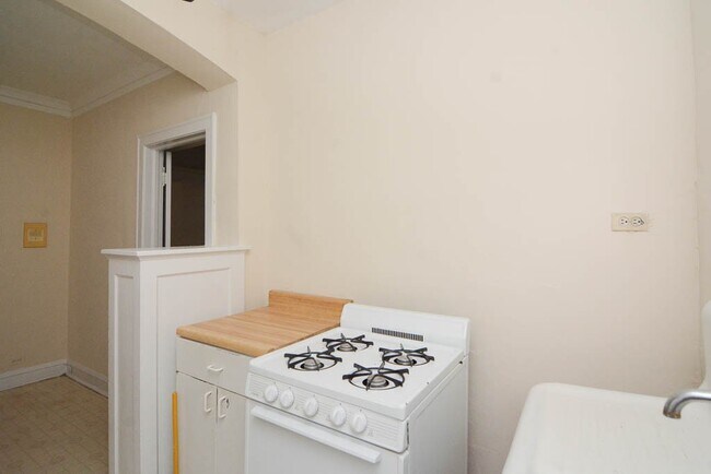 Foto del edificio - 4321 N Paulina St