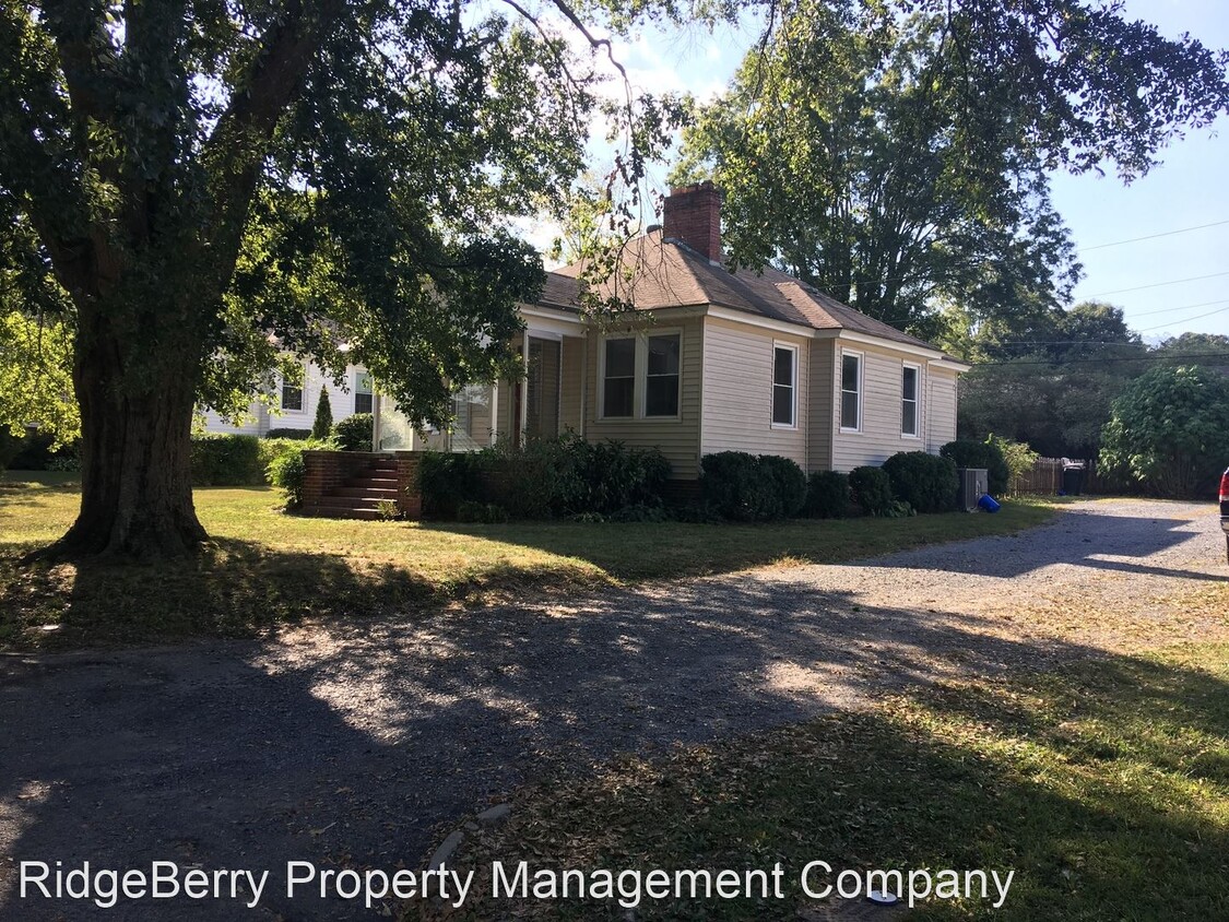 Primary Photo - 2 br, 1 bath House - 80 2nd Shannon St