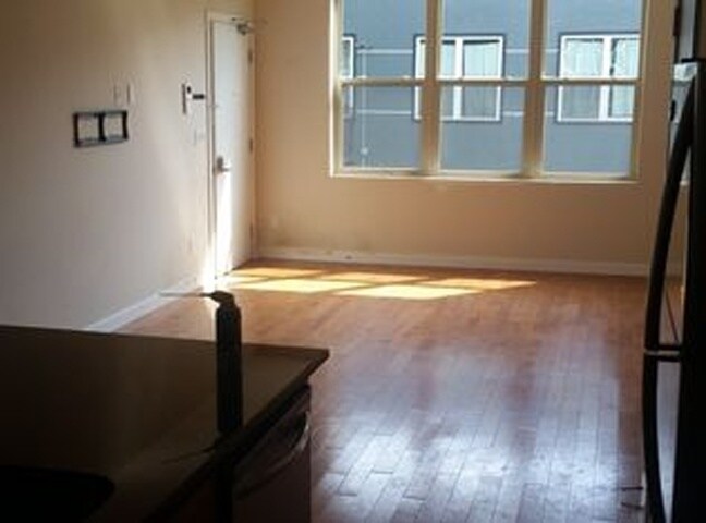 Building Photo - Gorgeous 1BR/1.5BA Fishtown Apartment Avai...