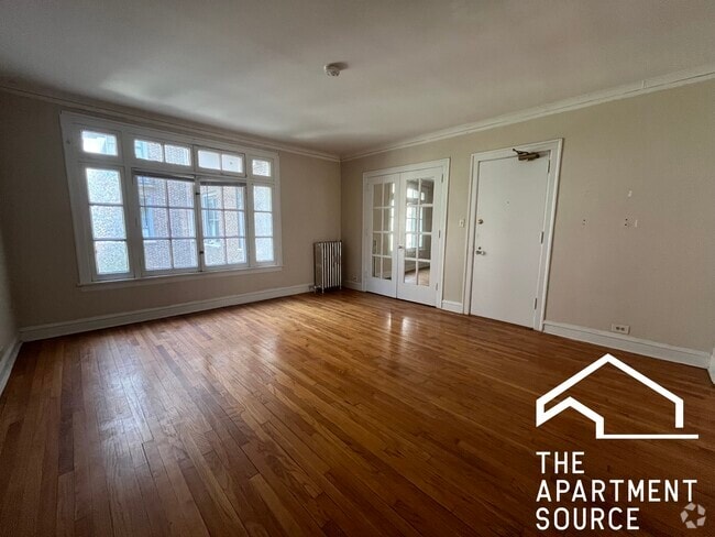 Building Photo - 909 Elmwood Ave