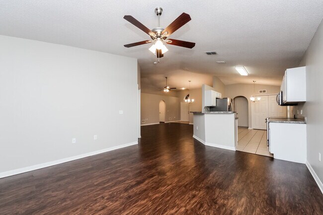 Building Photo - 3047 Elbib Dr