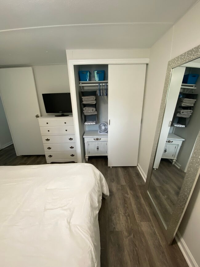 Building Photo - 416 Ranch Rd