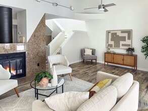 Building Photo - 2728 Northbrook Pl