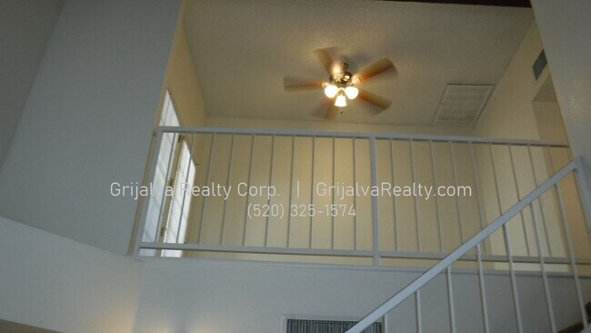 Foto del edificio - 1200 E River Rd