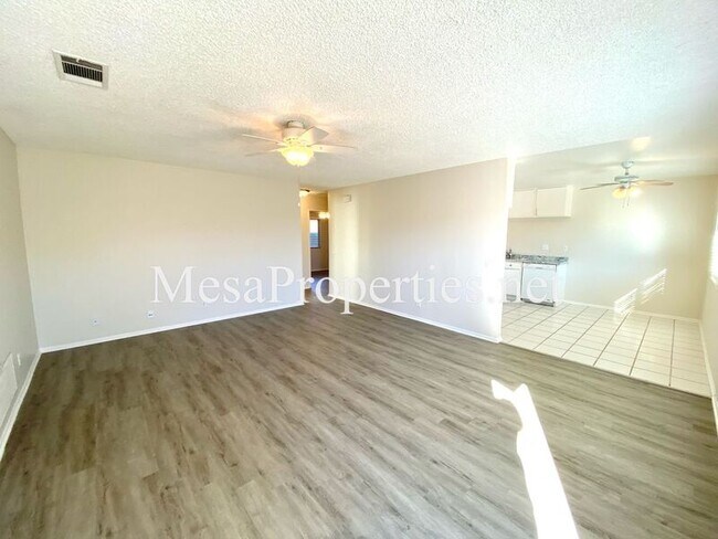 Foto del edificio - 14941 Yucca Ave
