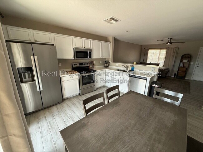 Foto del edificio - 7105 S 251st Dr