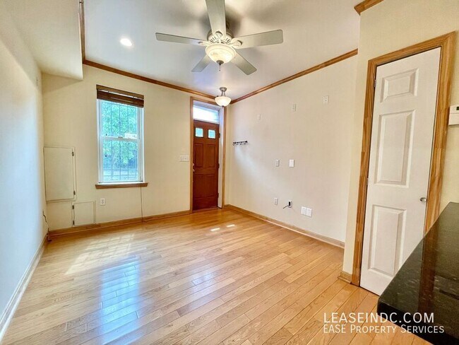 Foto del edificio - 936 4th St NE