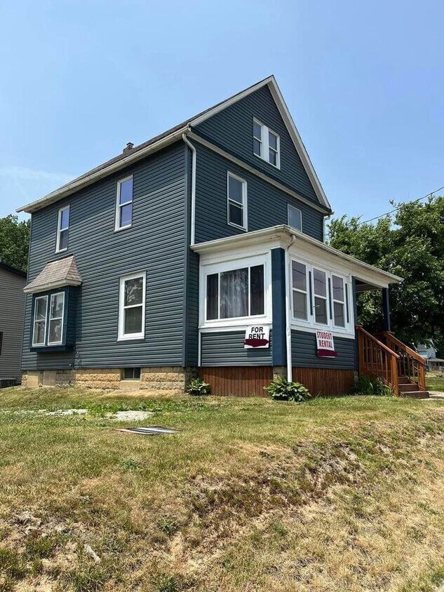 Primary Photo - 494 Kling St