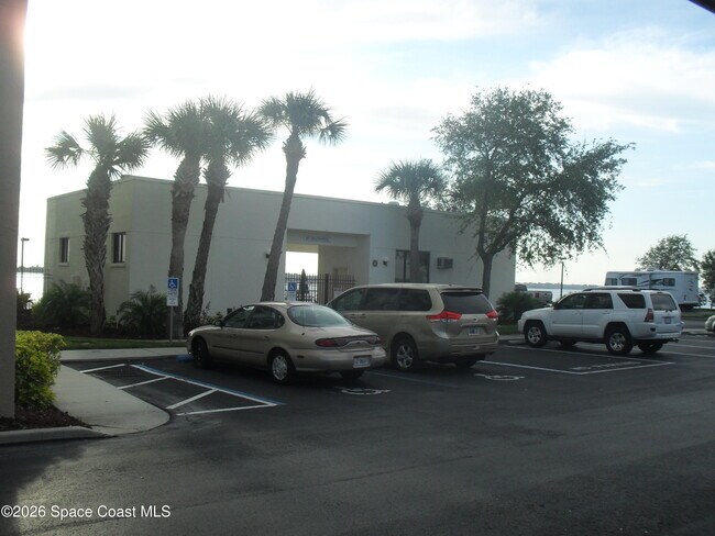 Building Photo - 250 S Sykes Creek Pkwy